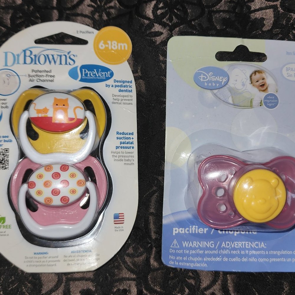 Baby girl Pacifiers